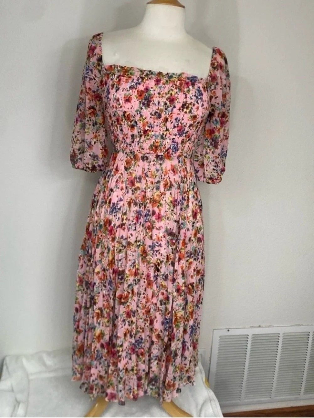 BCBGeneration Women Pink Floral Smock Midi Dress Size 4 Cottagecore Coastal Boho